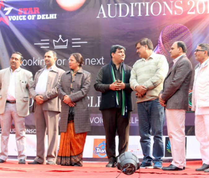 Star Voice of delhi singing auditions at delhi venue for the next big singing superstar of India huge crowd more than 4000 candidates from all over India participated in the singing auditions